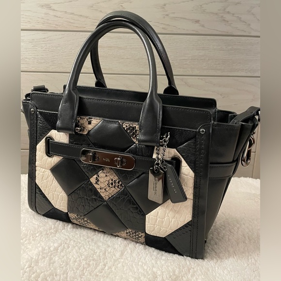 Coach Retail Quilted Exotic Swagger 27 - Rare item in black white and snakeskin - Picture 4 of 13